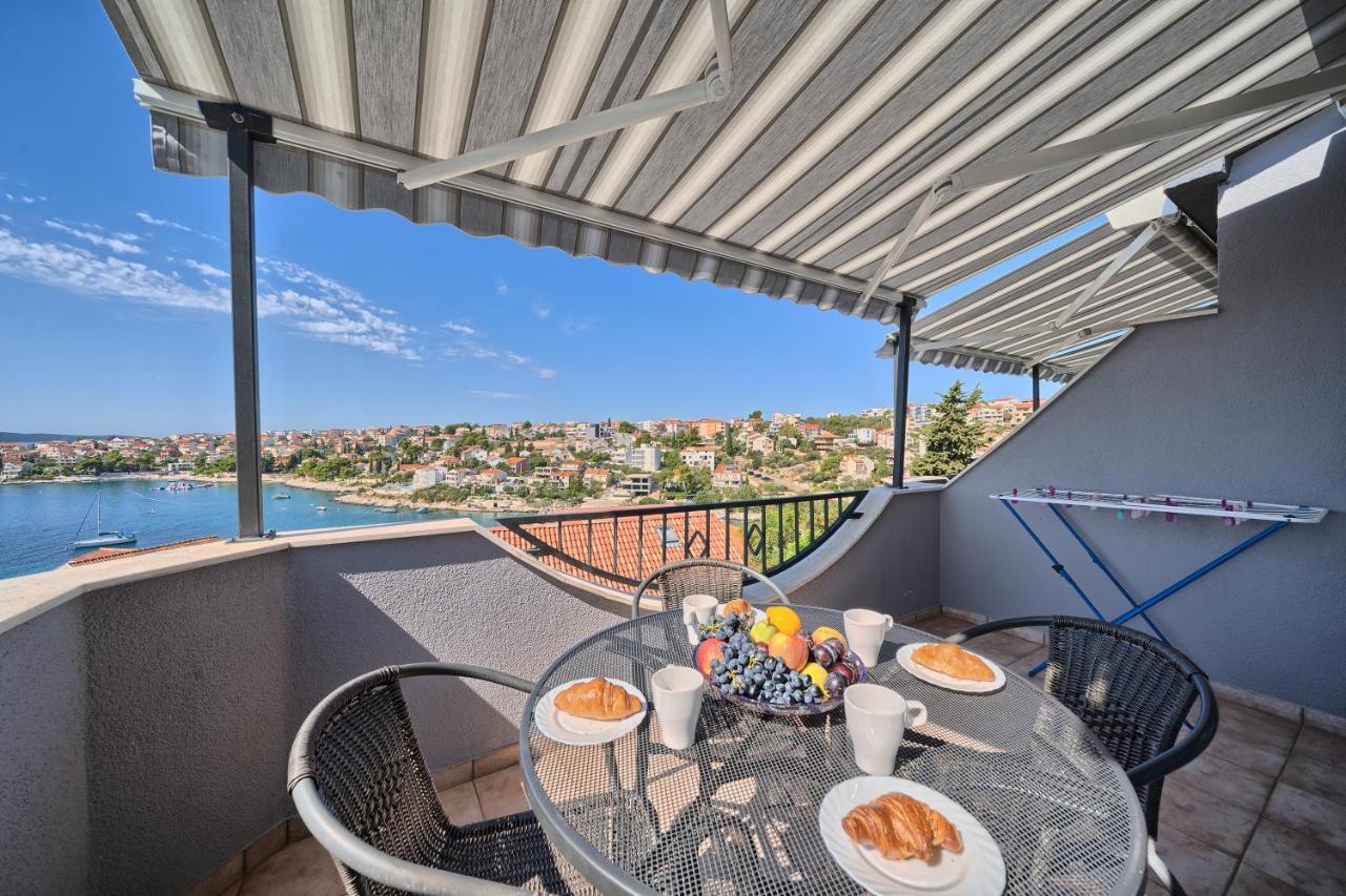 Apartmani Ticic Trogir Exterior foto